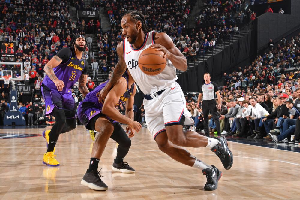 继续在国际 继续在国际